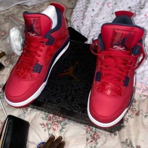 Air Jordan 4 SE FIBA